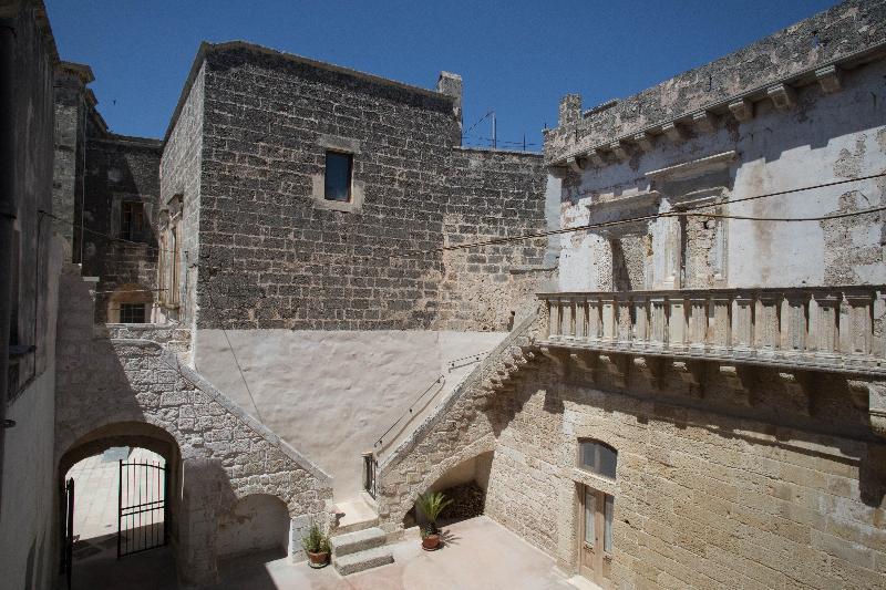 Historia- Dimore Corte Chiesa Corigliano dʼOtranto Zewnętrze zdjęcie