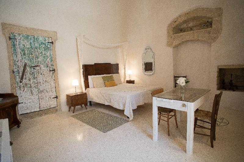 Historia- Dimore Corte Chiesa Corigliano dʼOtranto Zewnętrze zdjęcie